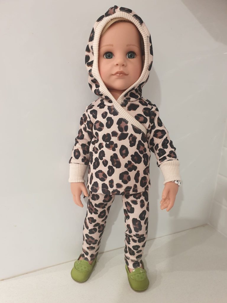 Stretch and Snuggle Happy Kidz dolls